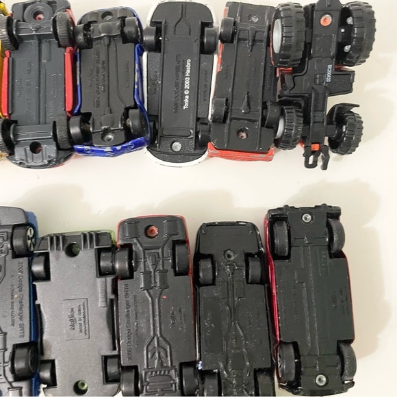 Lot of 27 Die-Cast Maisto Toy Cars Diecast - Picture 13 of 16